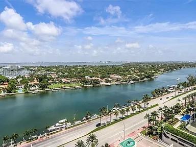 Foto del edificio - 4775 Collins Ave