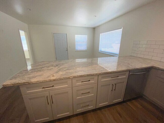 Building Photo - Northwest Reno House - Like New! 3 Bedroom...