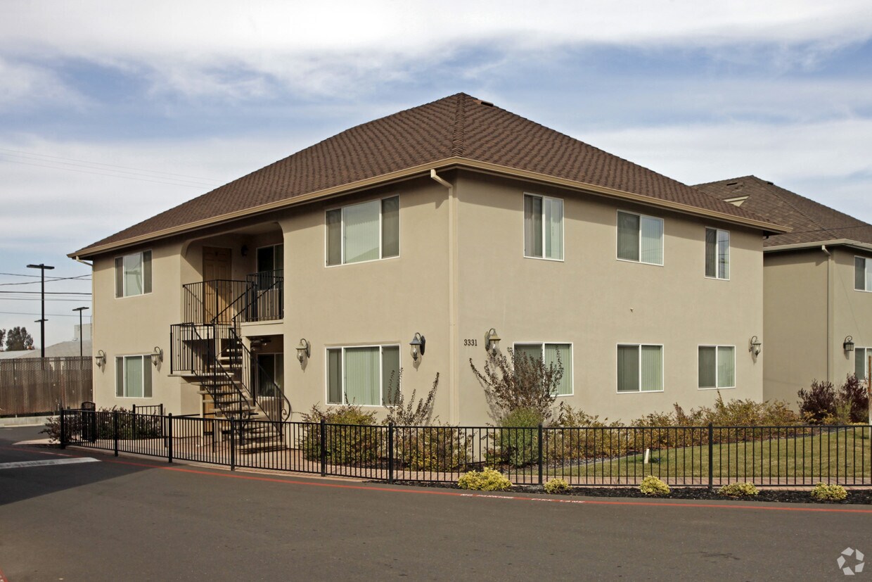 3331 Lerwick Rd, Sacramento, CA 95821 Apartments in Sacramento, CA