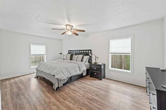 Foto del edificio - 4520 Sharon St