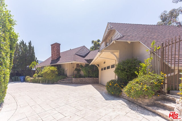 Building Photo - 935 Linda Flora Dr