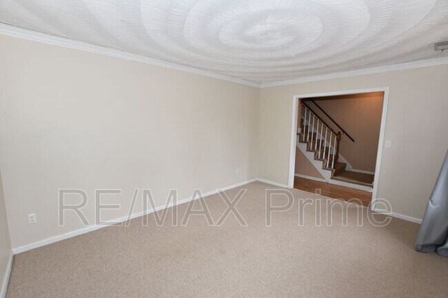 Building Photo - 1007 River Birch Ct