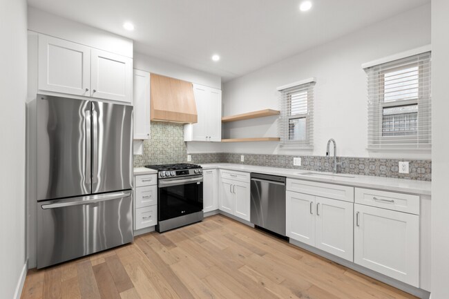 Building Photo - 6511 Orange St. Los Angeles, CA 90048
