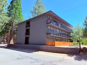 Building Photo - 1224 Ski Run Blvd