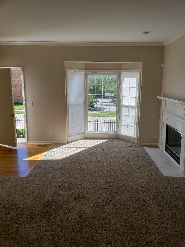 Building Photo - 9758 N Montclair Ave