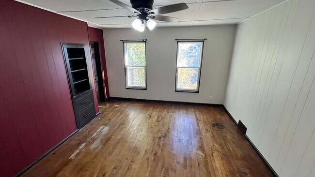 Foto del edificio - 705 E 6th St