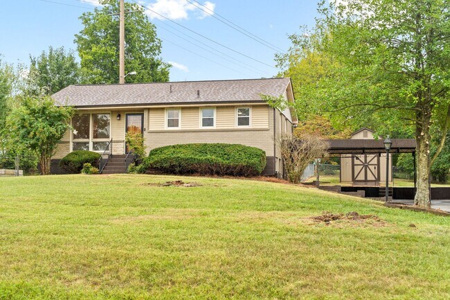 Building Photo - 808 Joyce Lane, Nashville, TN 37216