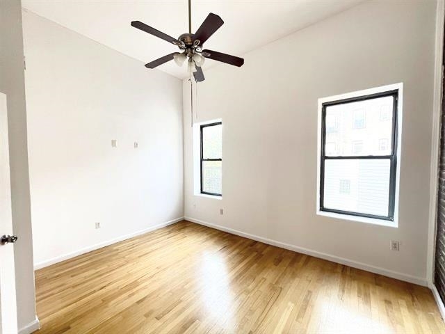 Foto del edificio - 163 Baldwin Ave
