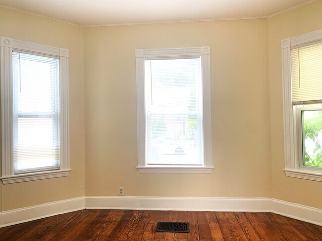 Foto del edificio - 27 McBride St