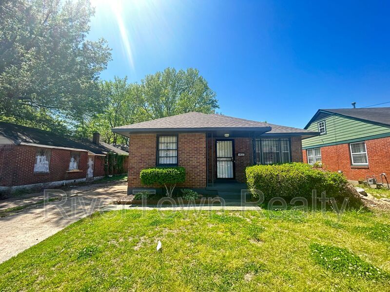 Photo - 1491 Hamilton St