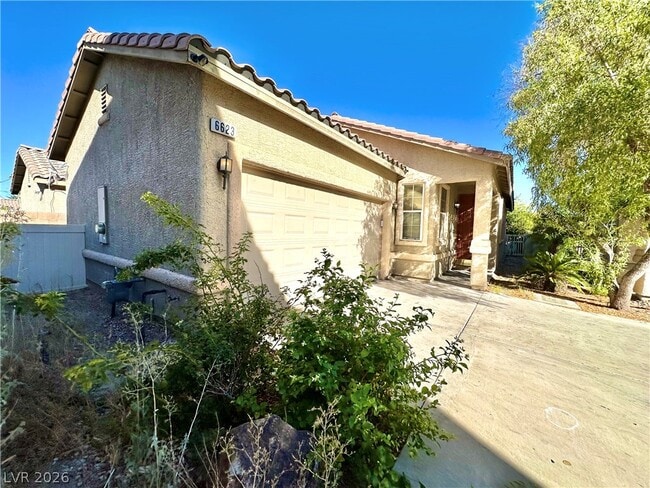 Building Photo - 6623 Brick House Ave