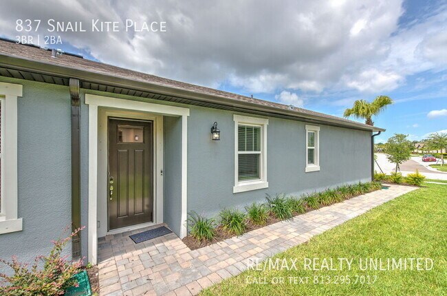 Building Photo - 837 Snail Kite Pl