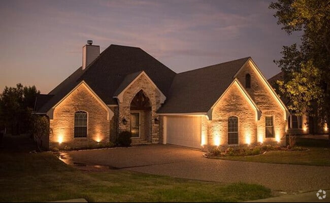 Building Photo - 3316 Preston Club Dr