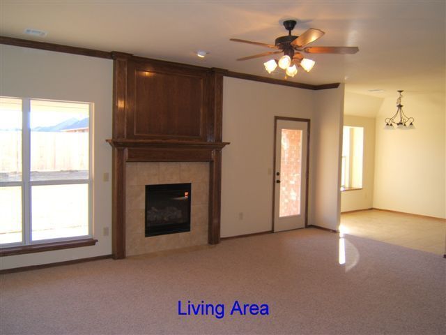 Foto del edificio - Beautiful 3 bd/2 ba in the Bluestem Additi...
