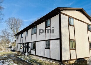 Building Photo - 828 Whitethorne Ave