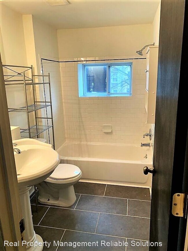 Foto del edificio - 2 br, 2.5 bath House - 911 W. Lombard Street
