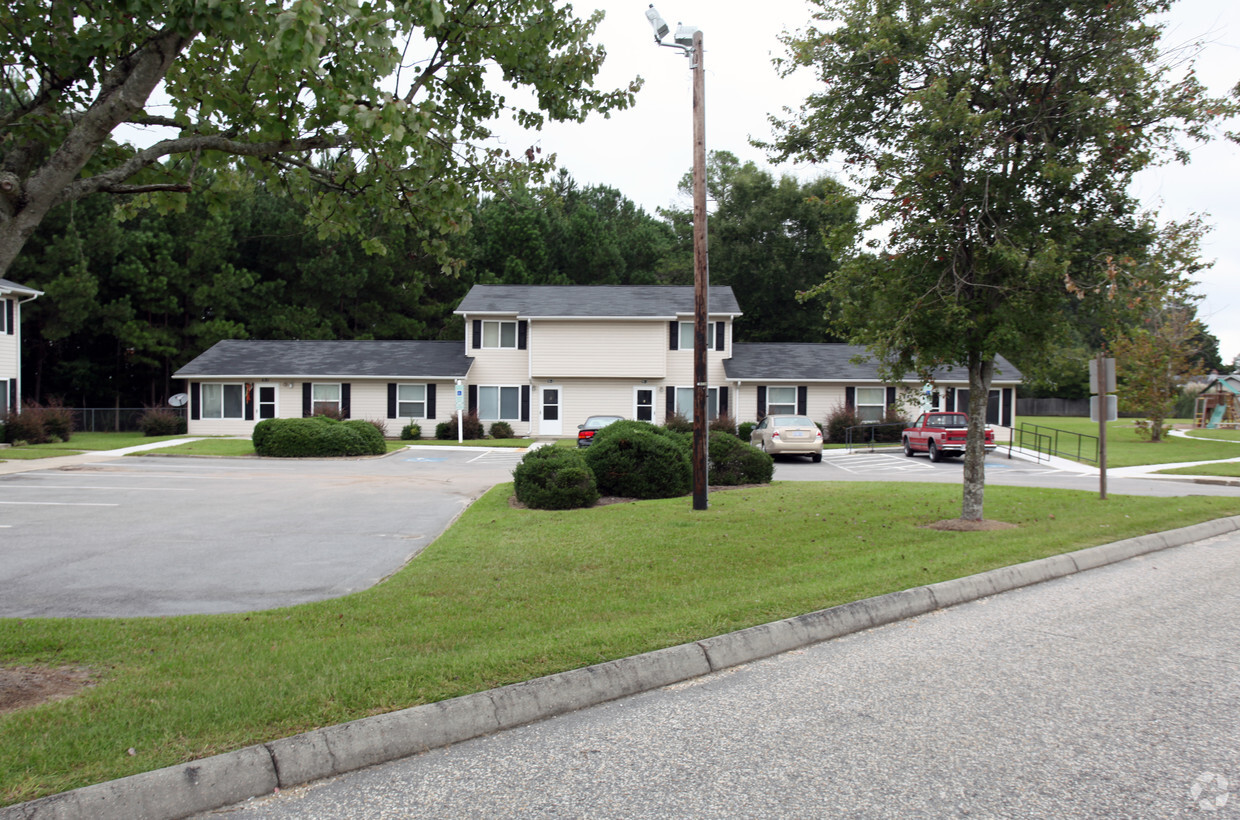 Building Photo - Wellonton Apartments