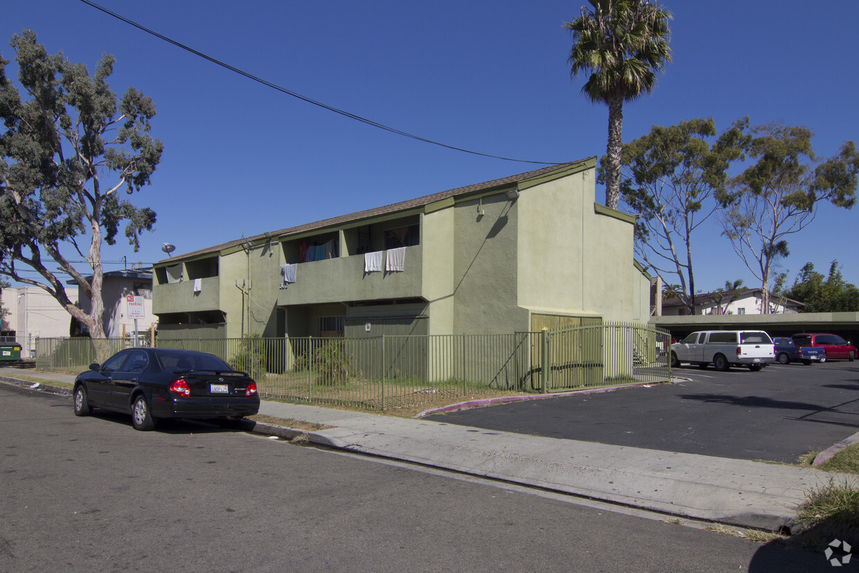 302 S Weitzel St, Oceanside, CA 92054 Apartments - Oceanside, CA