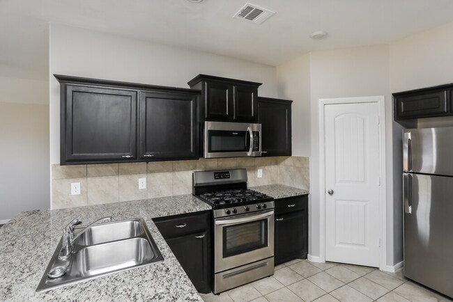 Building Photo - 901 Walls Blvd
