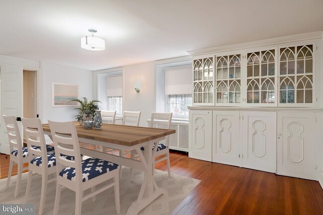Building Photo - 6 Bed / 4.5 Bath - Historic Estate Home - ...