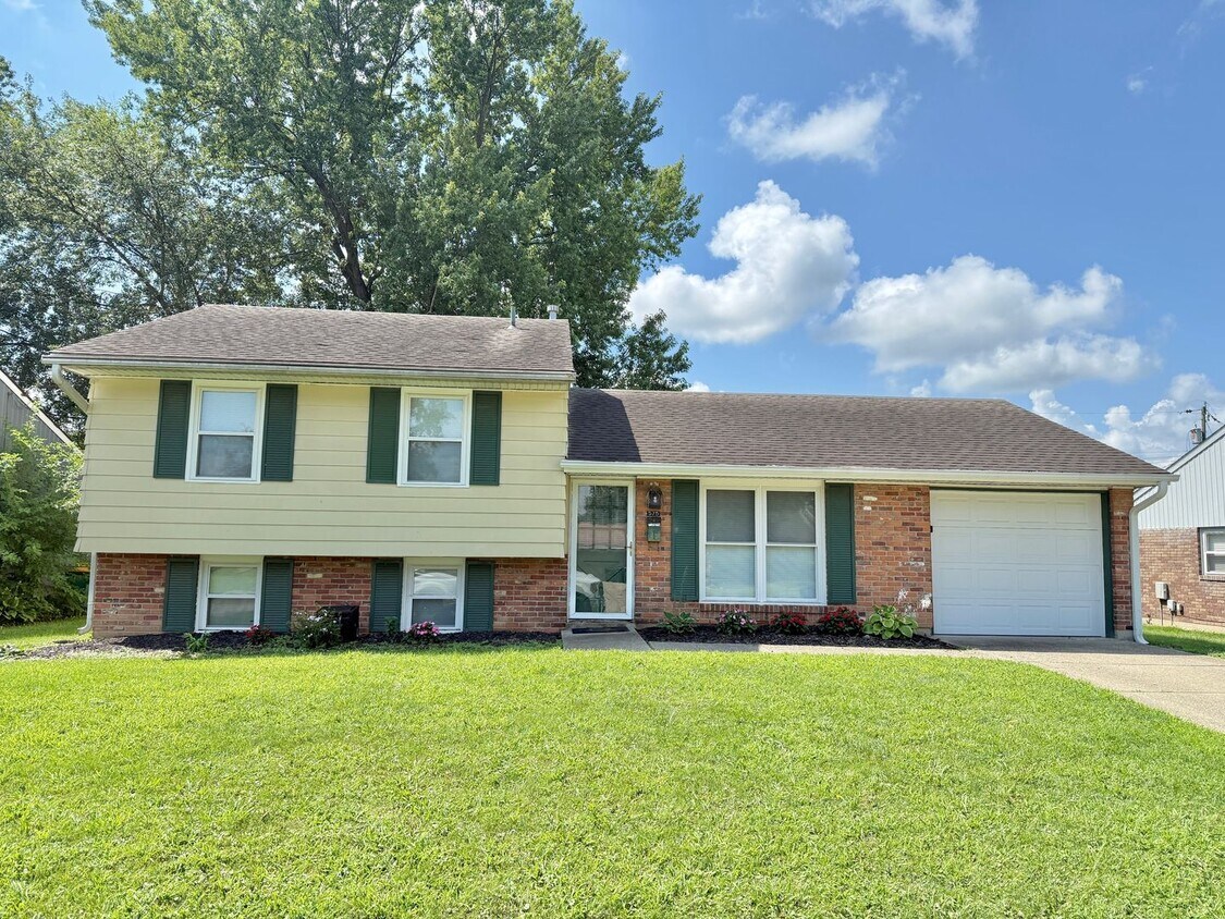 Photo - 575 Market St, Springboro