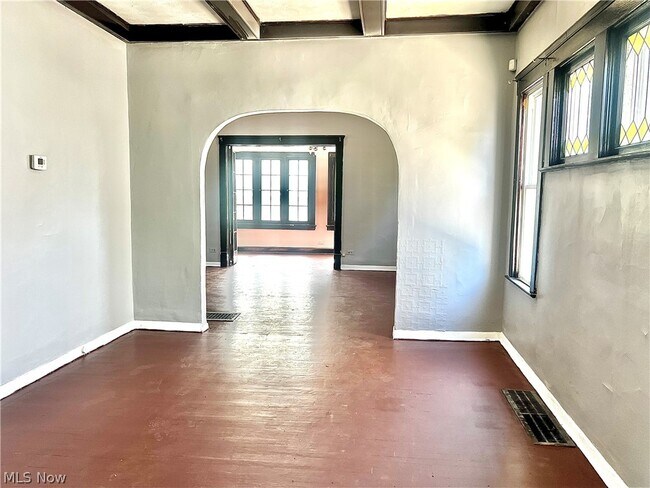 Foto del edificio - 3294 E 105th St