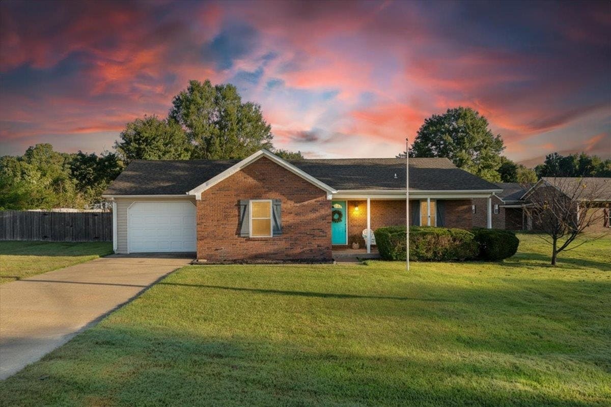 Primary Photo - 9496 Holly Grove Rd