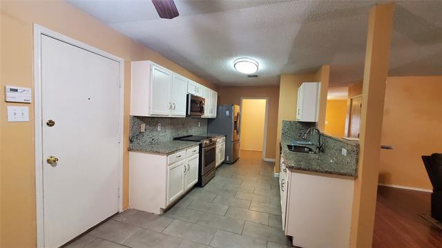 Building Photo - 1500 Hickory Creek Ln