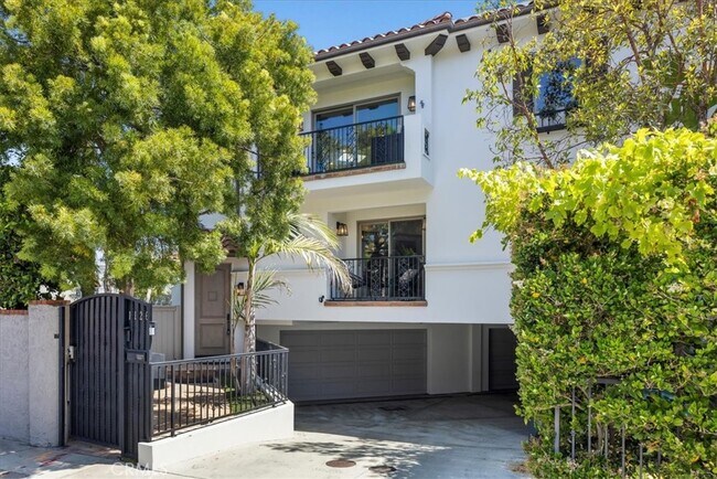 Foto del edificio - 1126 Laurel Ave