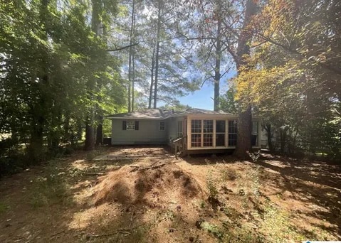 Building Photo - 1713 Elwyn Ave