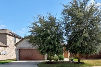 Building Photo - 2471 Sunrise Rd