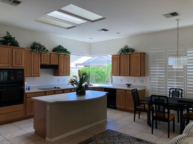 Building Photo - 36626 Tallowood Dr