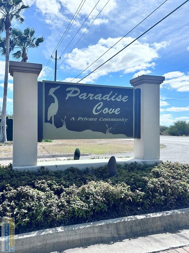 Foto del edificio - 154 Oleander Dr