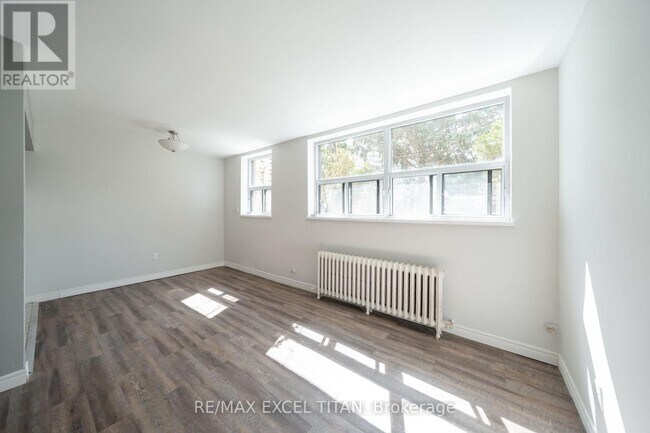 Photo du bâtiment - 799 Robinson St