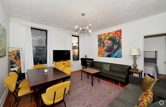 Building Photo - 414 W 46th St