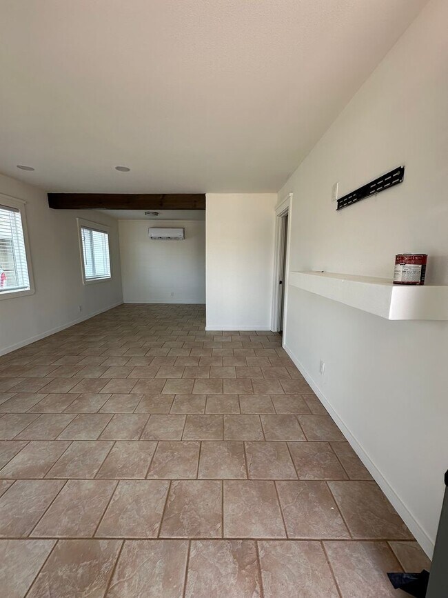 Foto del edificio - Newly Remodeled 3 bed 1 bath home!