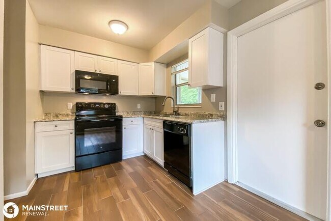 Building Photo - 2558 21ST PL, LARGO, FL 33774
