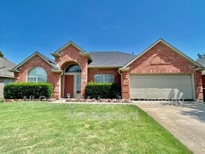 Building Photo - 813 Snapdragon Ln