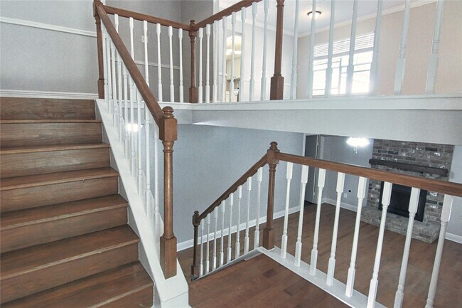 Building Photo - 3202 Birch Creek Dr