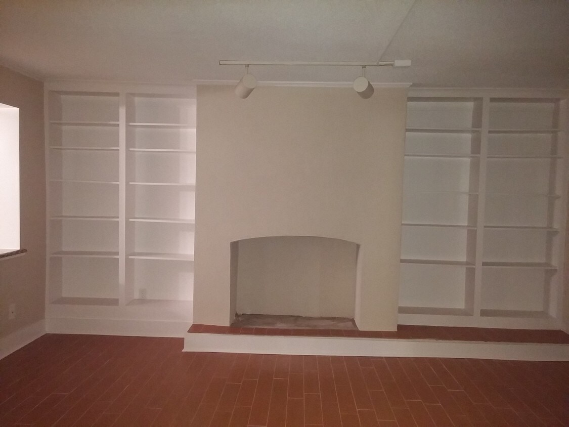 Living Room - 113 W Jones St