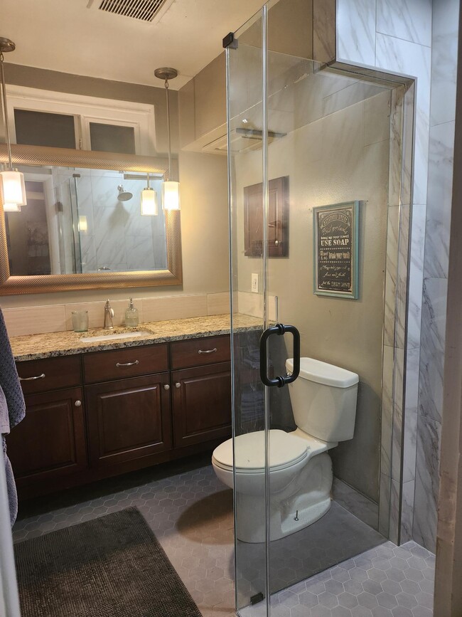Bathroom - 1761 E 105th Pl