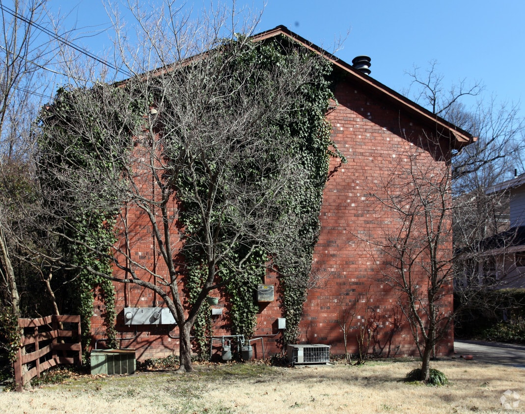 Building Photo - 115 S Mendenhall St