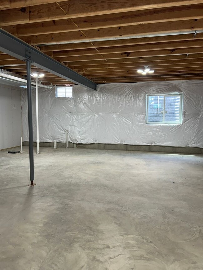 Building Photo - 2609 Beacon Point Ct