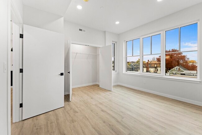 Foto del edificio - 24-28 Mt Pleasant St