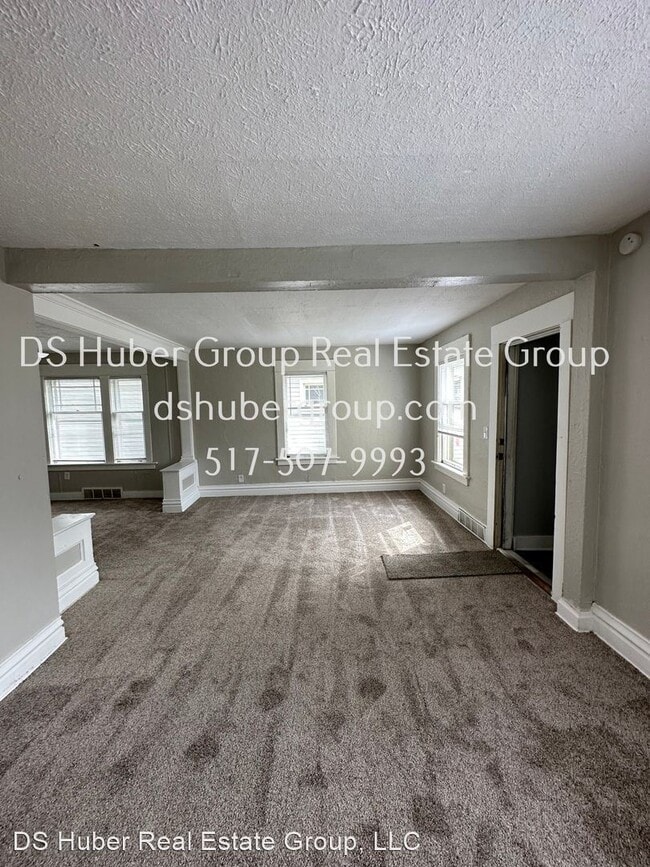 Building Photo - 3 br, 1 bath House - 1330 Roosevelt Ave