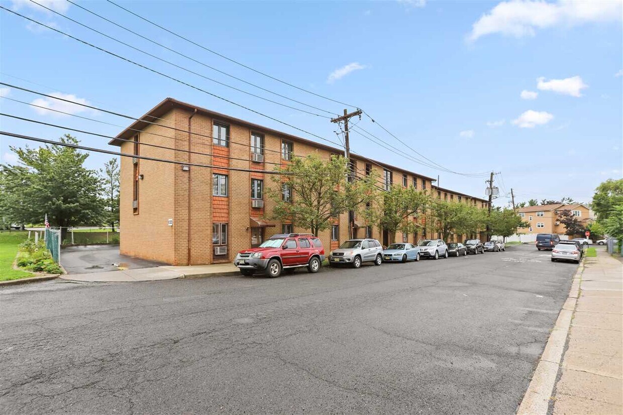 122 North St, Bayonne, NJ 07002 House Rental in Bayonne, NJ