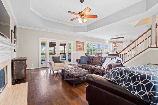 Building Photo - 5511 Saddlewood Ln