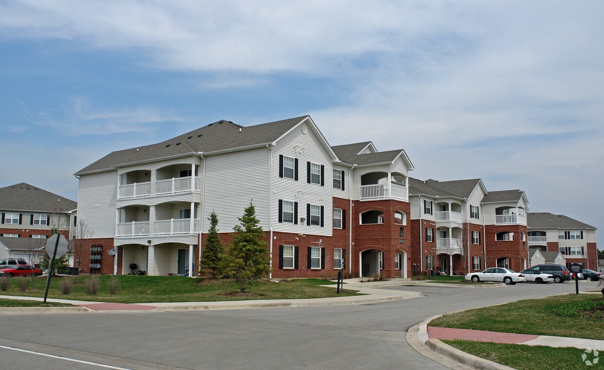 Building Photo - Reserve at Fox River