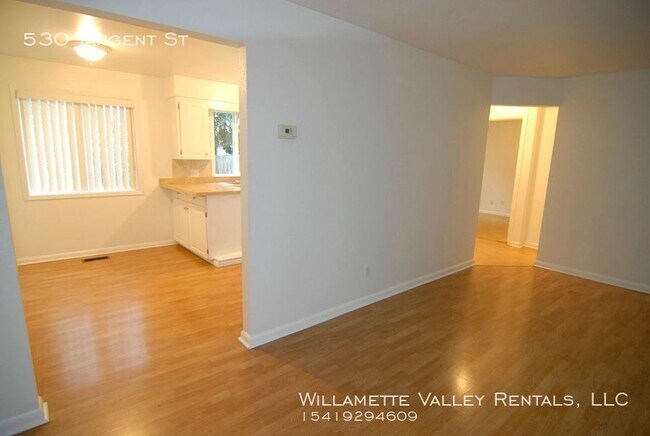 Foto del edificio - 3 bdrm/1 bath home near downtown Lebanon