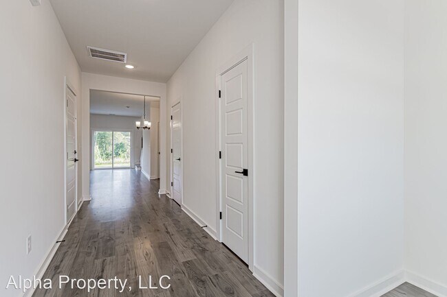 Building Photo - 3 br, 2.5 bath House - 1218 Westgate Villa...